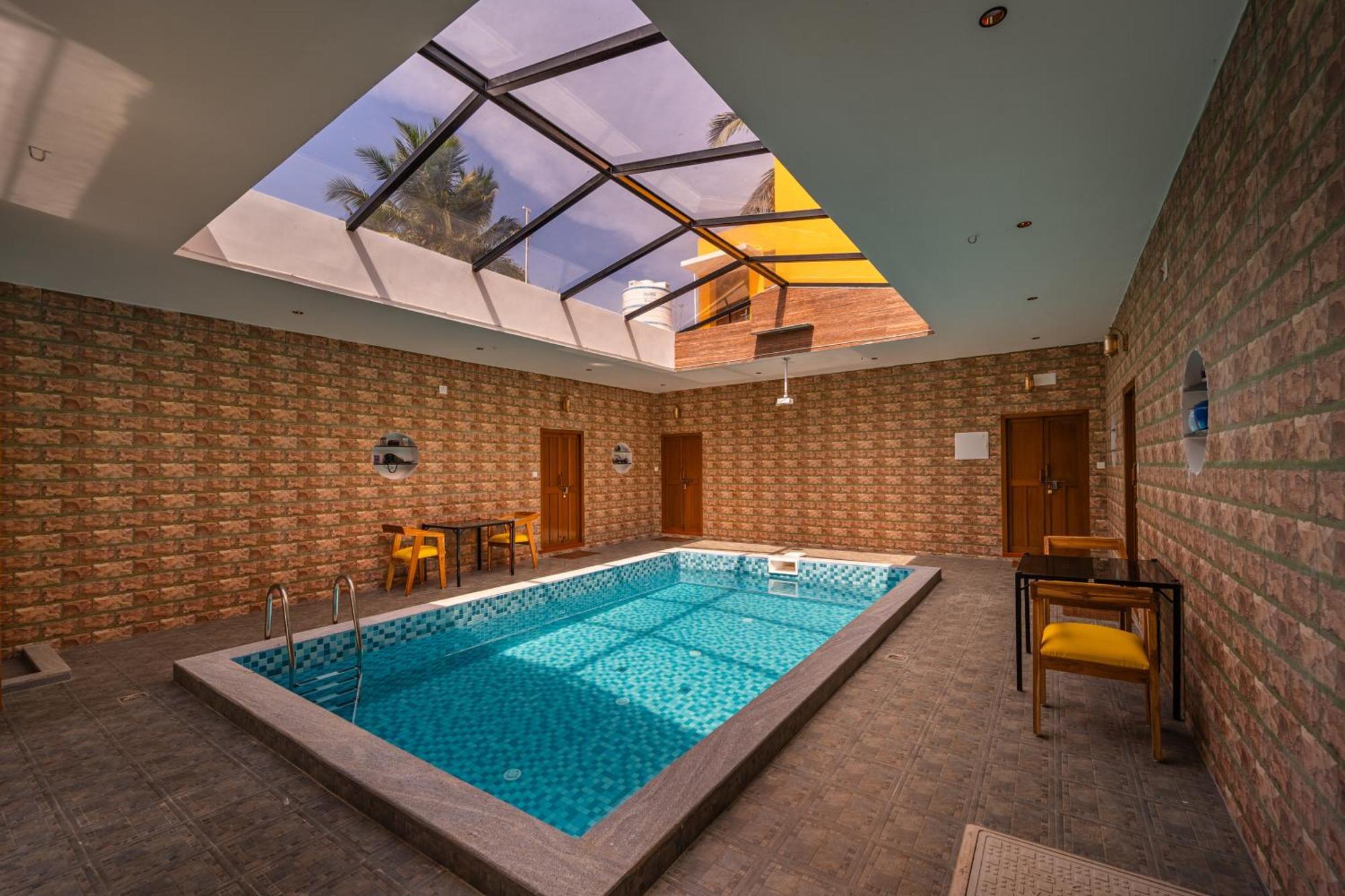 Teak Leaf Gateway Villa With Swimming Pool Indoor Games Kālapettai Екстериор снимка