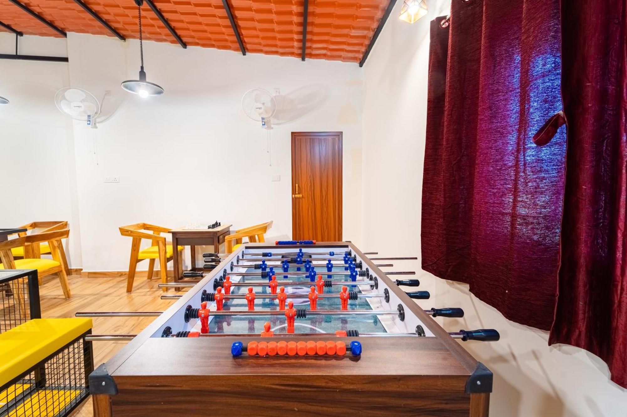 Teak Leaf Gateway Villa With Swimming Pool Indoor Games Kālapettai Екстериор снимка